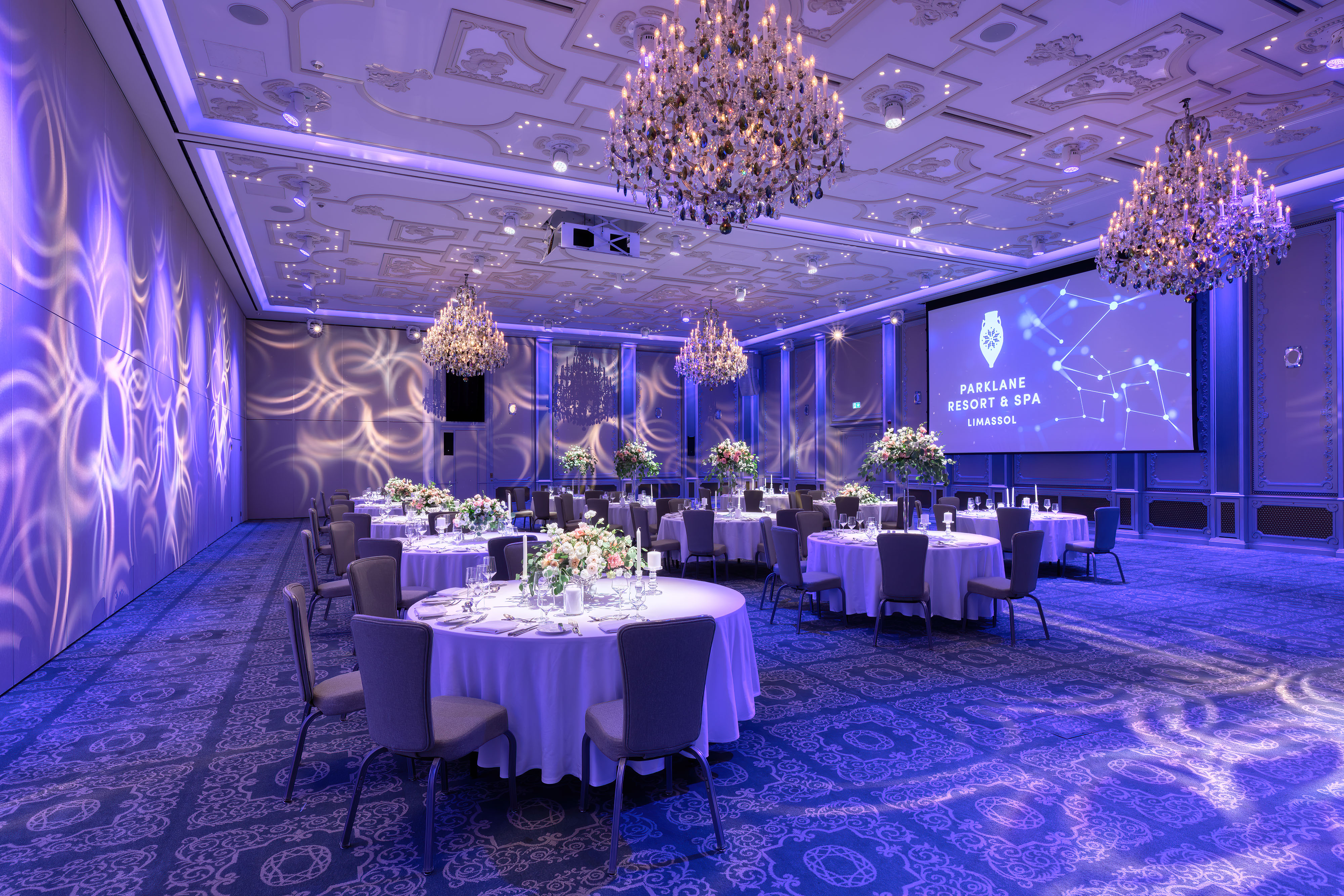 Book your wedding day in Parklane, a Luxury Collection Resort & Spa